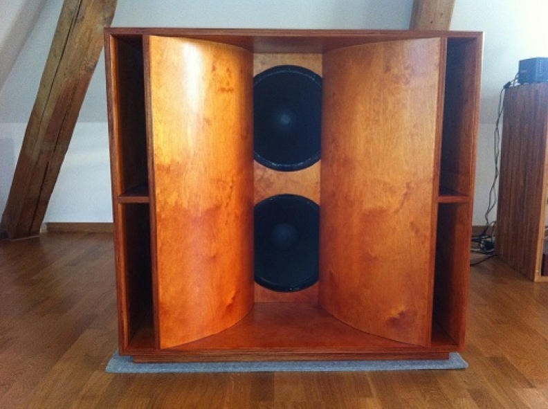 Altec 817 - Schumacher 43.jpg